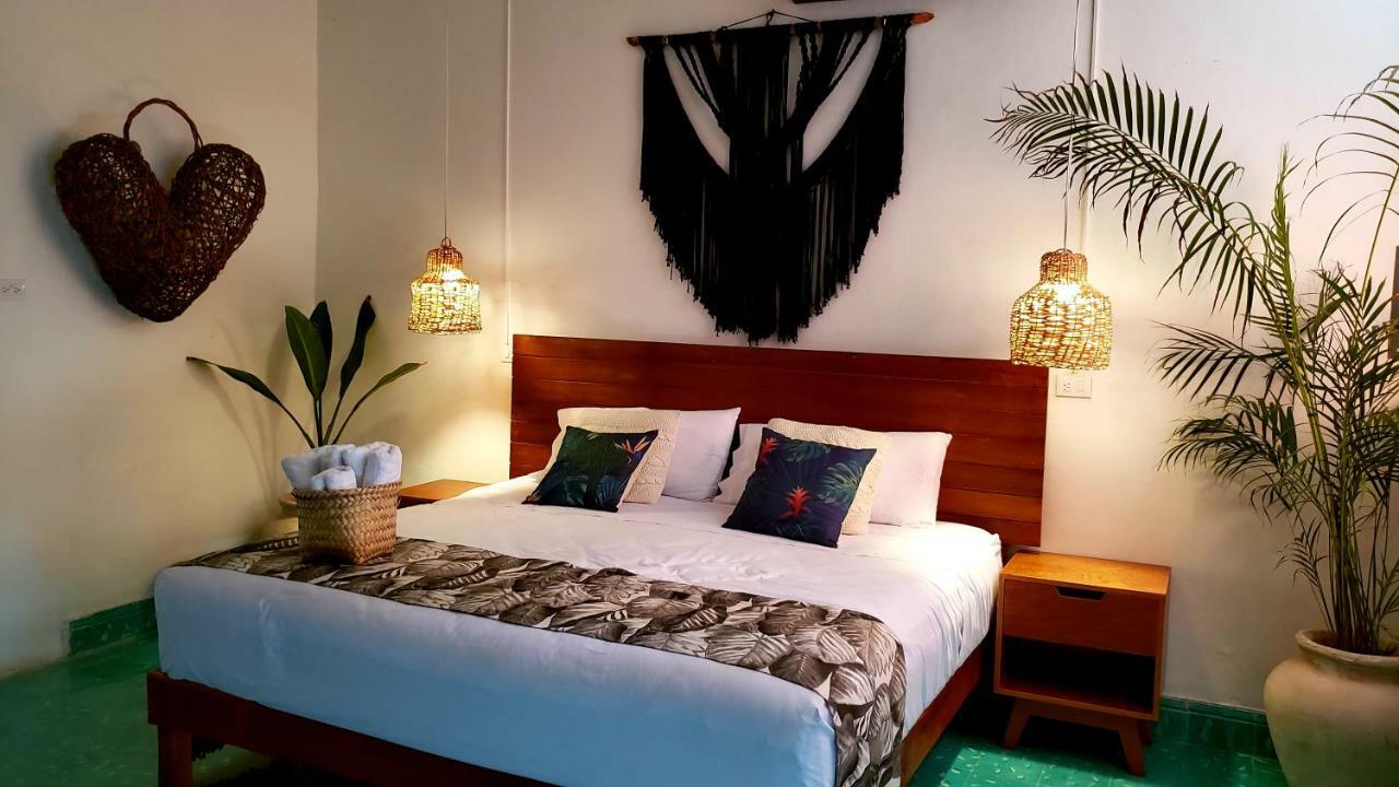 Casa Baeza Apartament, The Best Location, 70Mts From The Sea Косумел Екстериор снимка