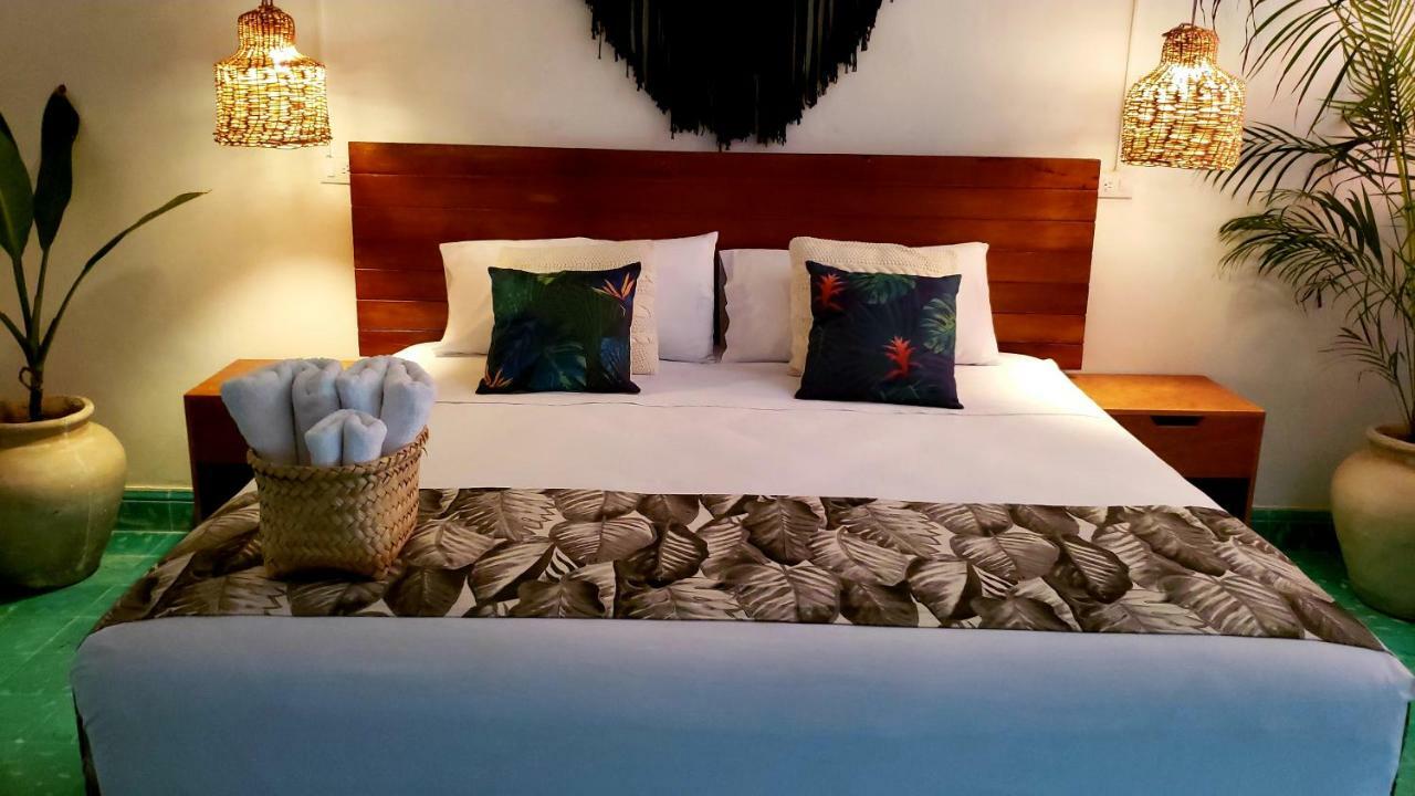 Casa Baeza Apartament, The Best Location, 70Mts From The Sea Косумел Екстериор снимка